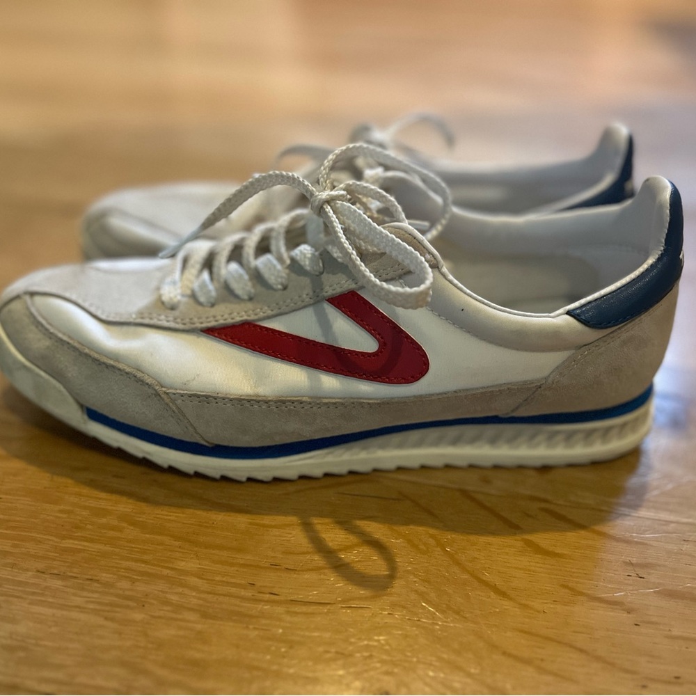 Tretorn sneakers size 8